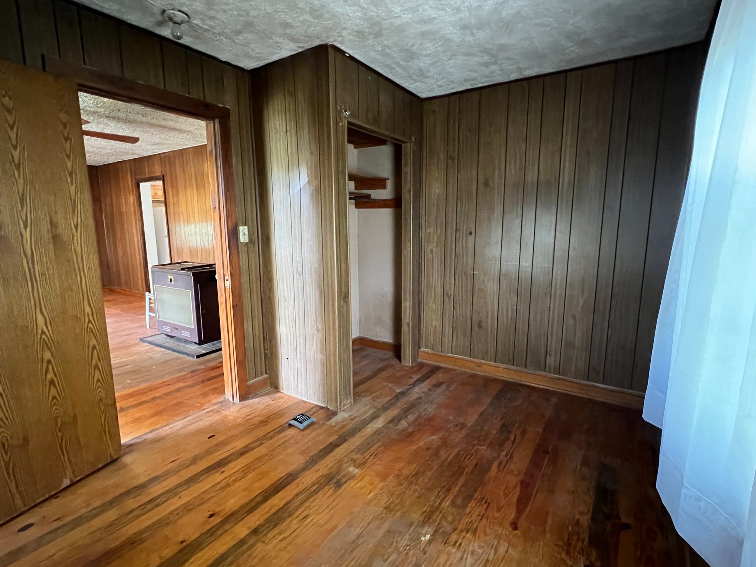 Image for 2 BR/1 BA Home on 2 +/- Acres w/Scenic Mountain Views in Culpeper County, VA--SELLING to the HIGHEST BIDDER!!