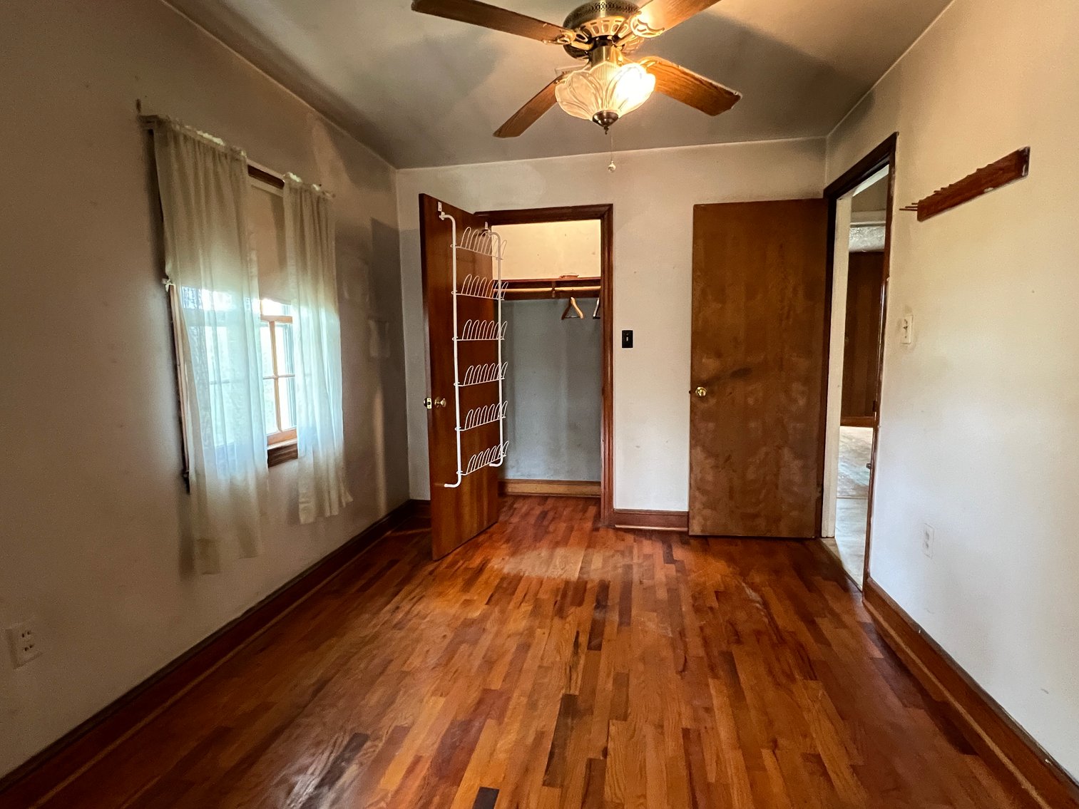 Image for 2 BR/1 BA Home on 2 +/- Acres w/Scenic Mountain Views in Culpeper County, VA--SELLING to the HIGHEST BIDDER!!