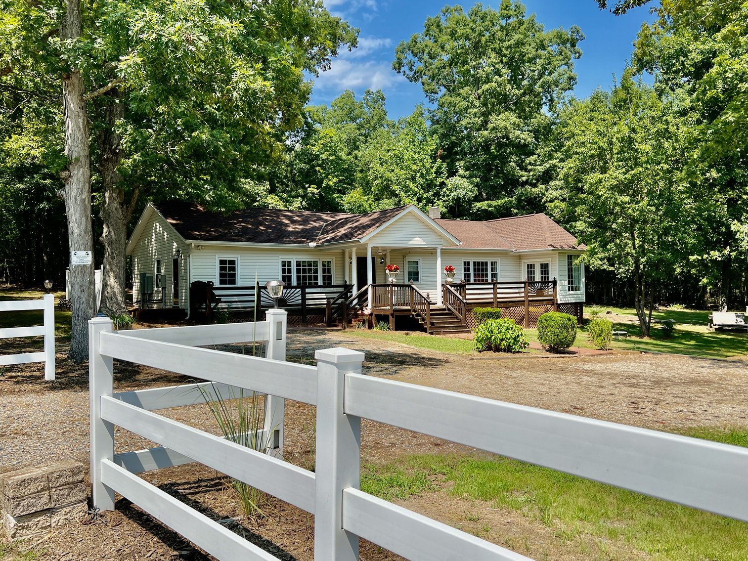 Image for 3 BR/2 BA Single Level Home on 2.3 +/- Acres Located Minutes From Charlottesville, VA--SELLING to the HIGHEST BIDDER!!