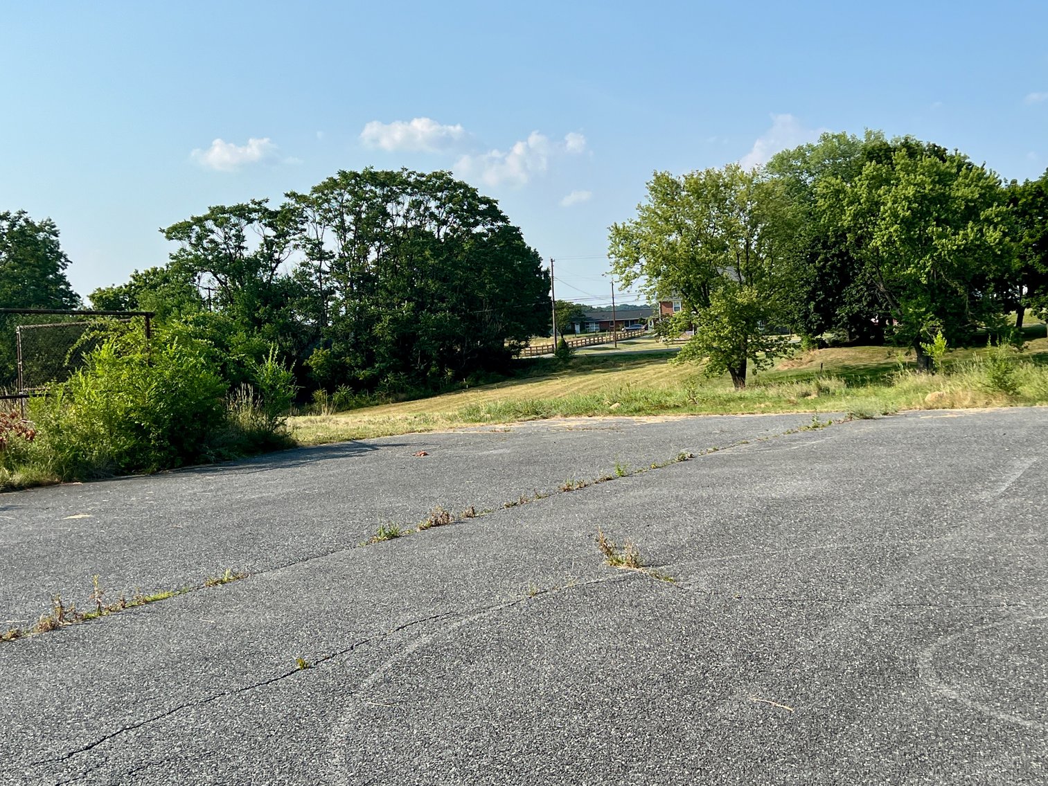 Image for 11.74 +/- Acres & 26,000 +/- sf. Former School Building w/Business Zoning in Hagerstown, MD--ONLINE ONLY BIDDING!!