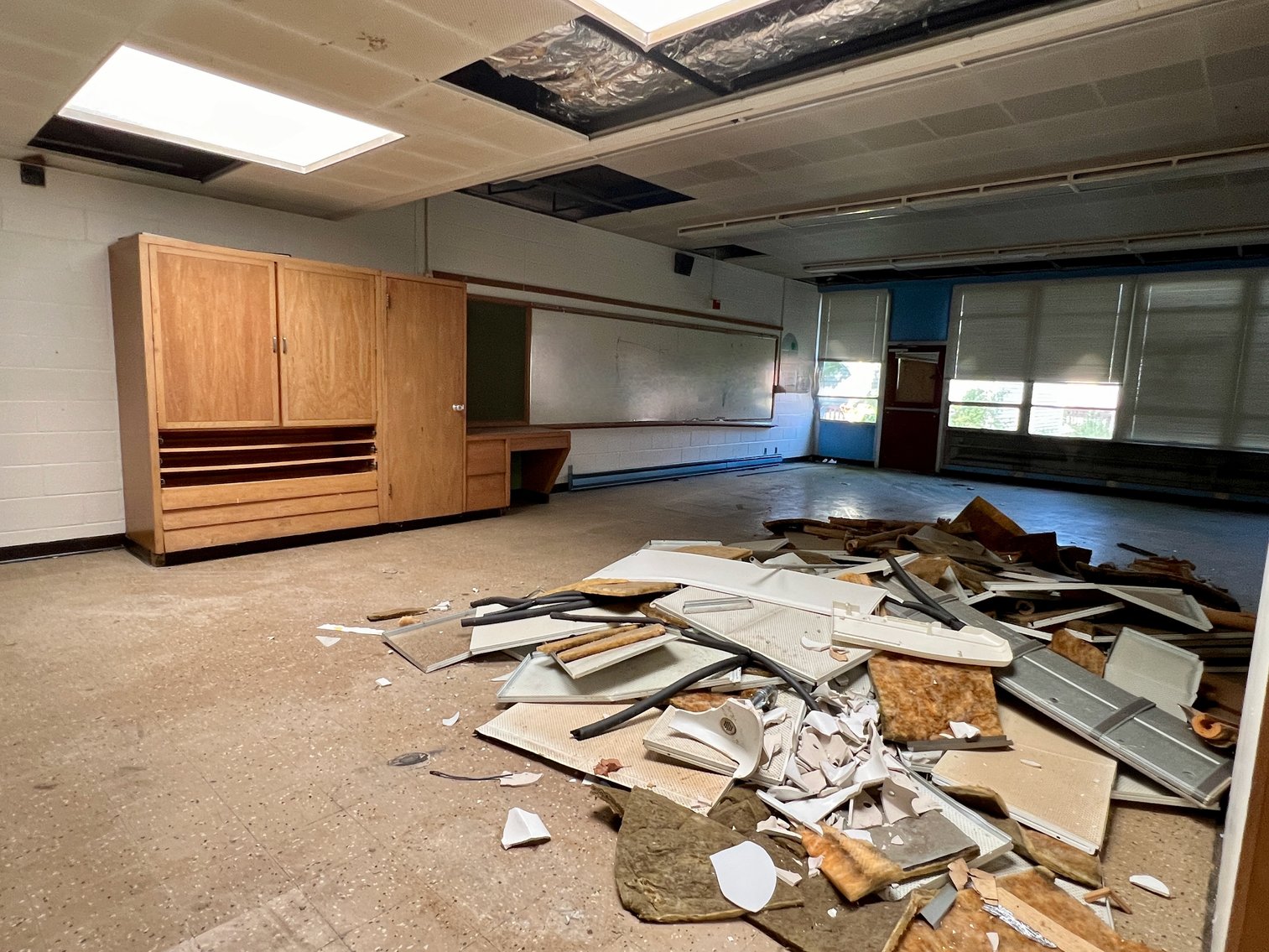 Image for 11.74 +/- Acres & 26,000 +/- sf. Former School Building w/Business Zoning in Hagerstown, MD--ONLINE ONLY BIDDING!!