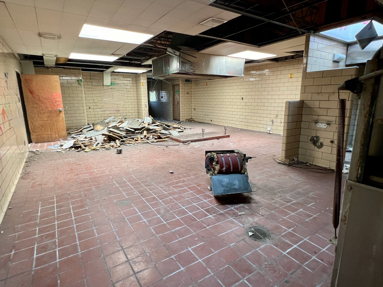 Image for 11.74 +/- Acres & 26,000 +/- sf. Former School Building w/Business Zoning in Hagerstown, MD--ONLINE ONLY BIDDING!!