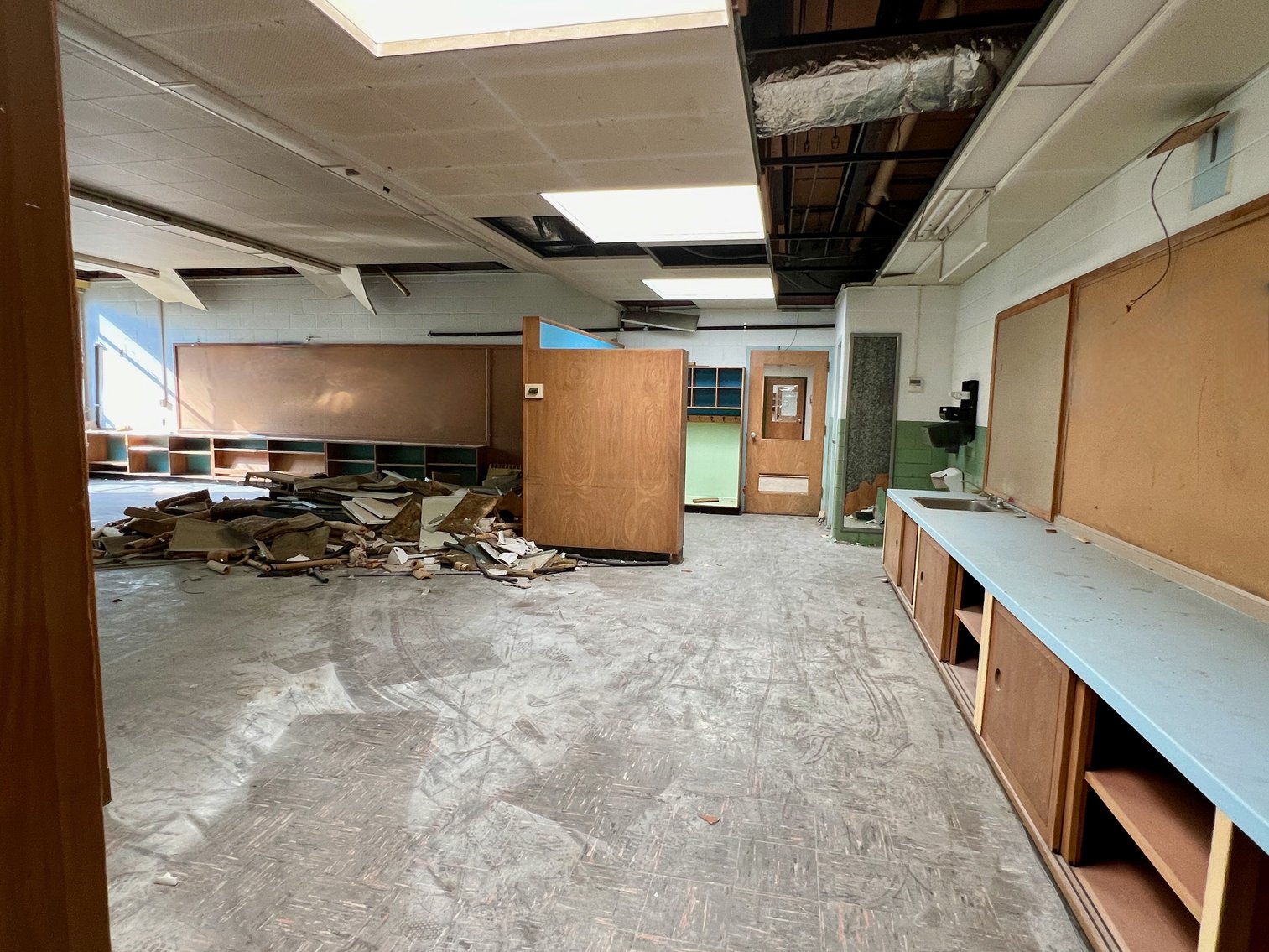 Image for 11.74 +/- Acres & 26,000 +/- sf. Former School Building w/Business Zoning in Hagerstown, MD--ONLINE ONLY BIDDING!!