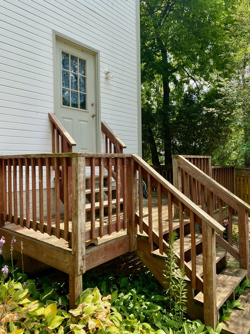 Image for 4 BR/3 BA Home & Adjacent .14 +/- Acre Vacant Lot in The Town of Leesburg, VA--SELLING to the HIGHEST BIDDER!!