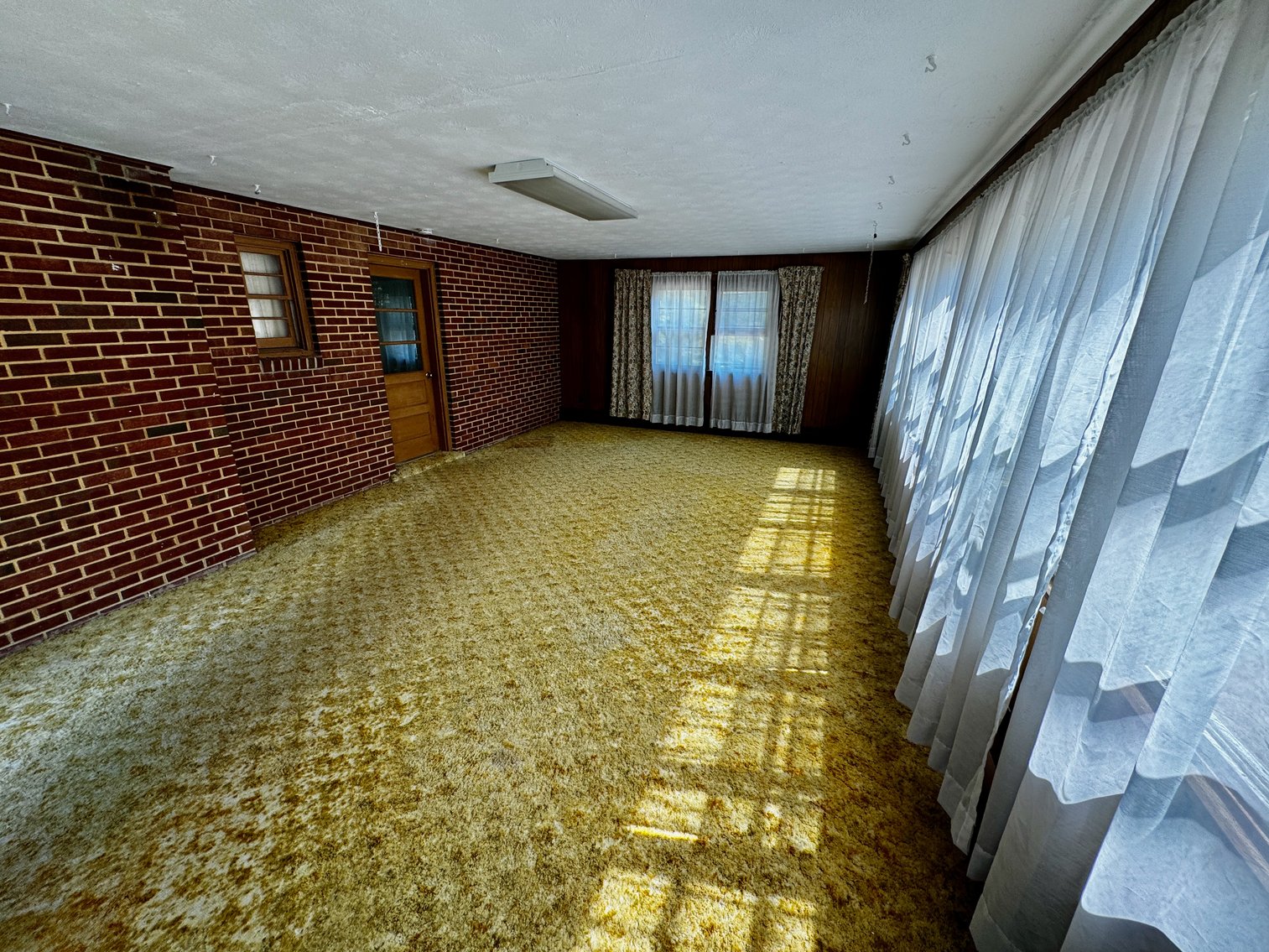 Image for 3 BR/3 BA Home w/Recent Upgrades on 2 +/- Acres in Prince George's County, MD--ONLINE ONLY BIDDING!!