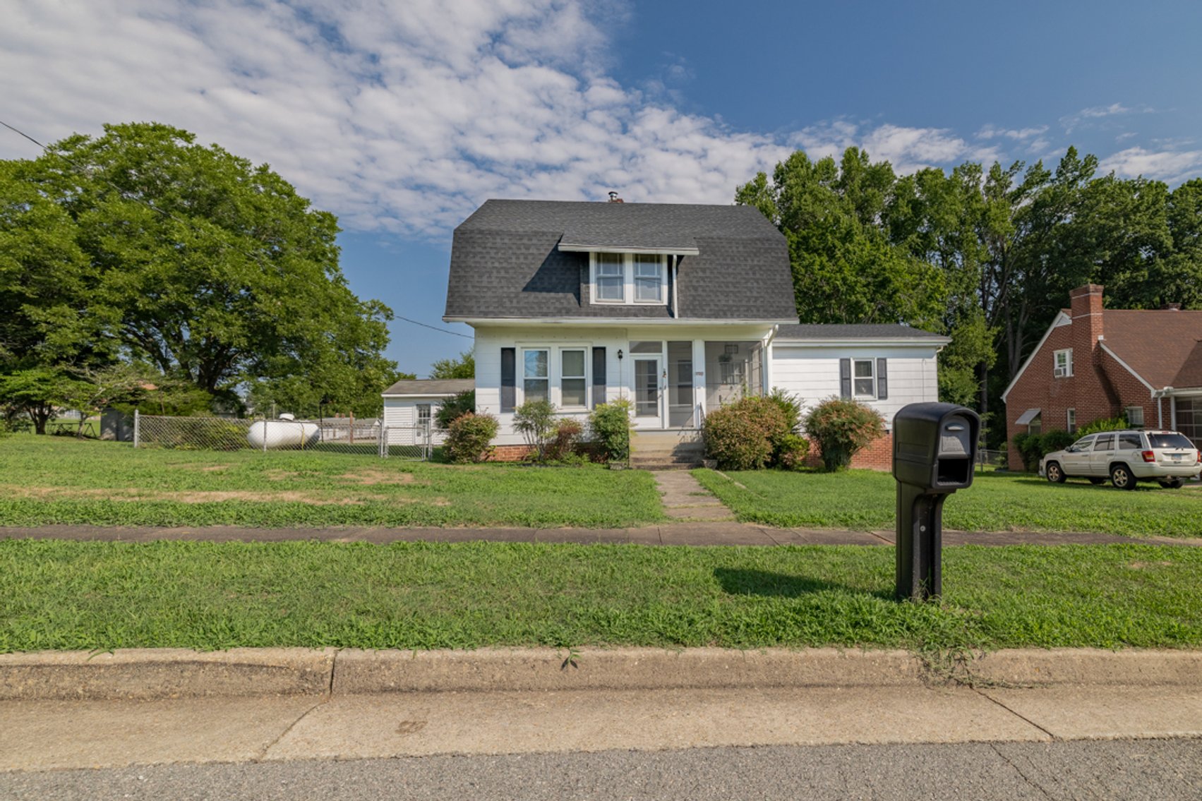 Image for 4 BR/2 BA Home on .22 +/- Acre Downtown Victoria, VA Lot--SELLING to the HIGHEST BIDDER via ONLINE ONLY BIDDING!!