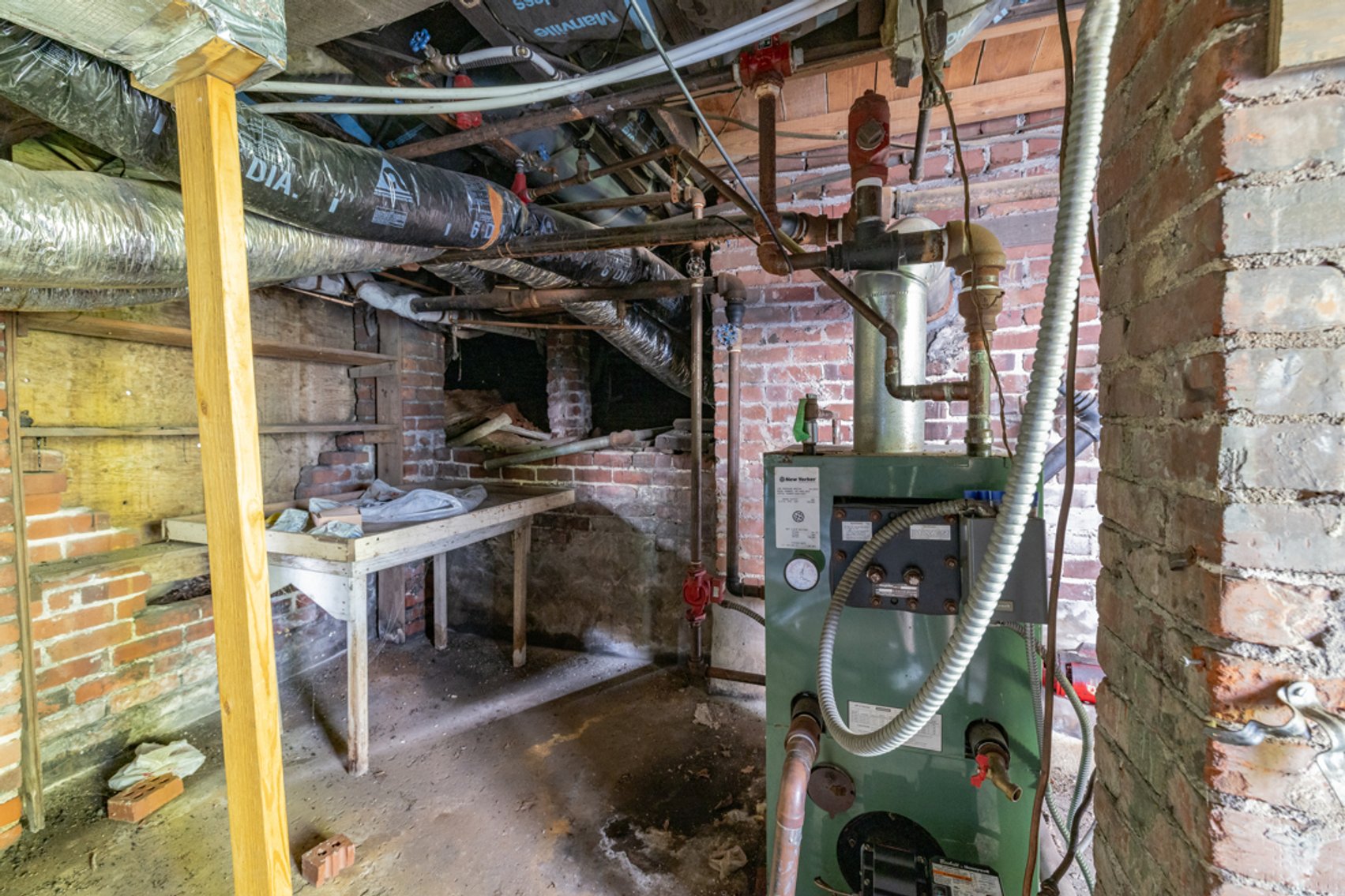 Image for 4 BR/2 BA Home on .22 +/- Acre Downtown Victoria, VA Lot--SELLING to the HIGHEST BIDDER via ONLINE ONLY BIDDING!!