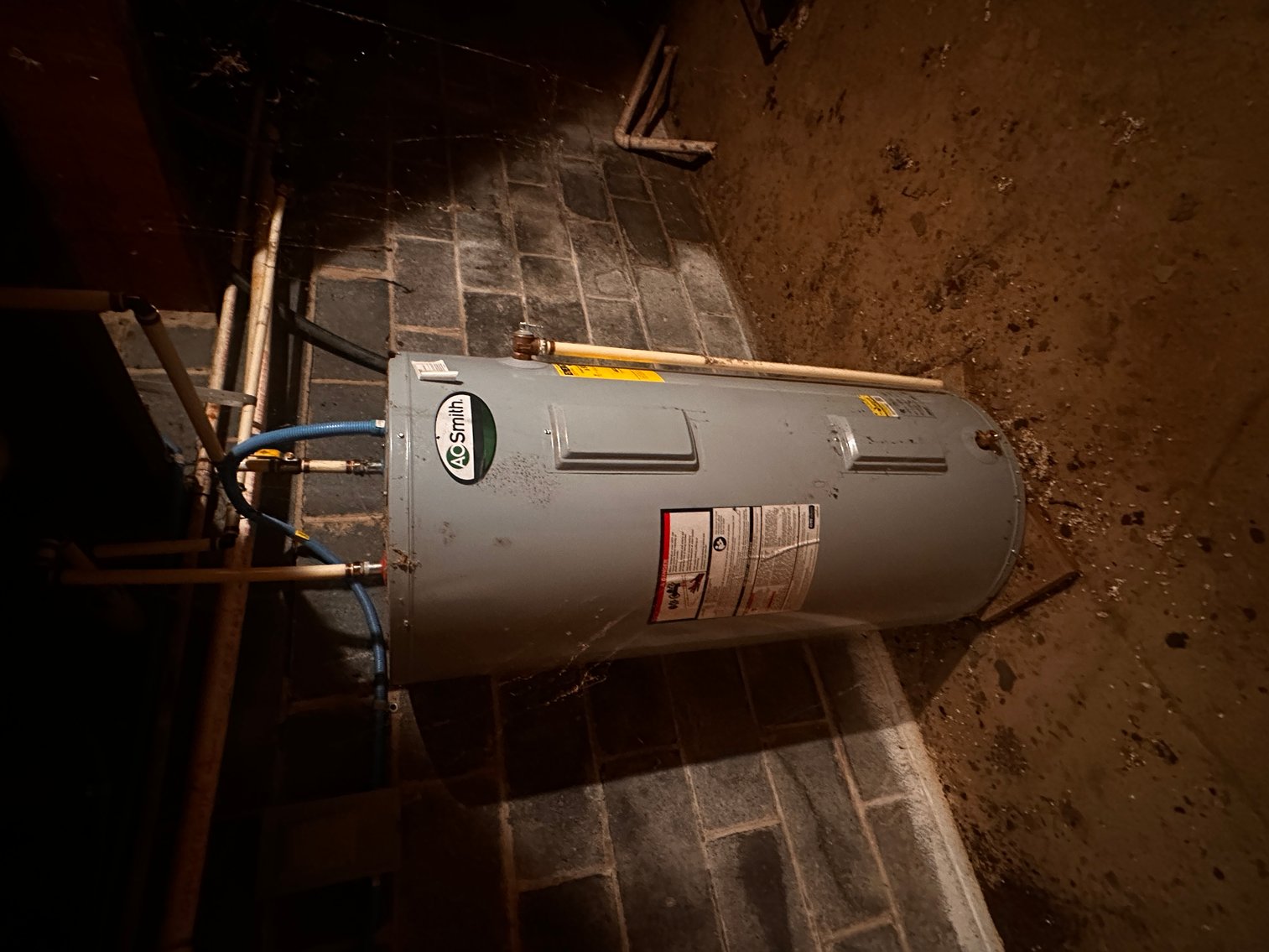 Image for 11,800 +/- sf. Income Producing Commercial Building Fronting Main Street in Broadway, VA--ONLINE ONLY BIDDING!!