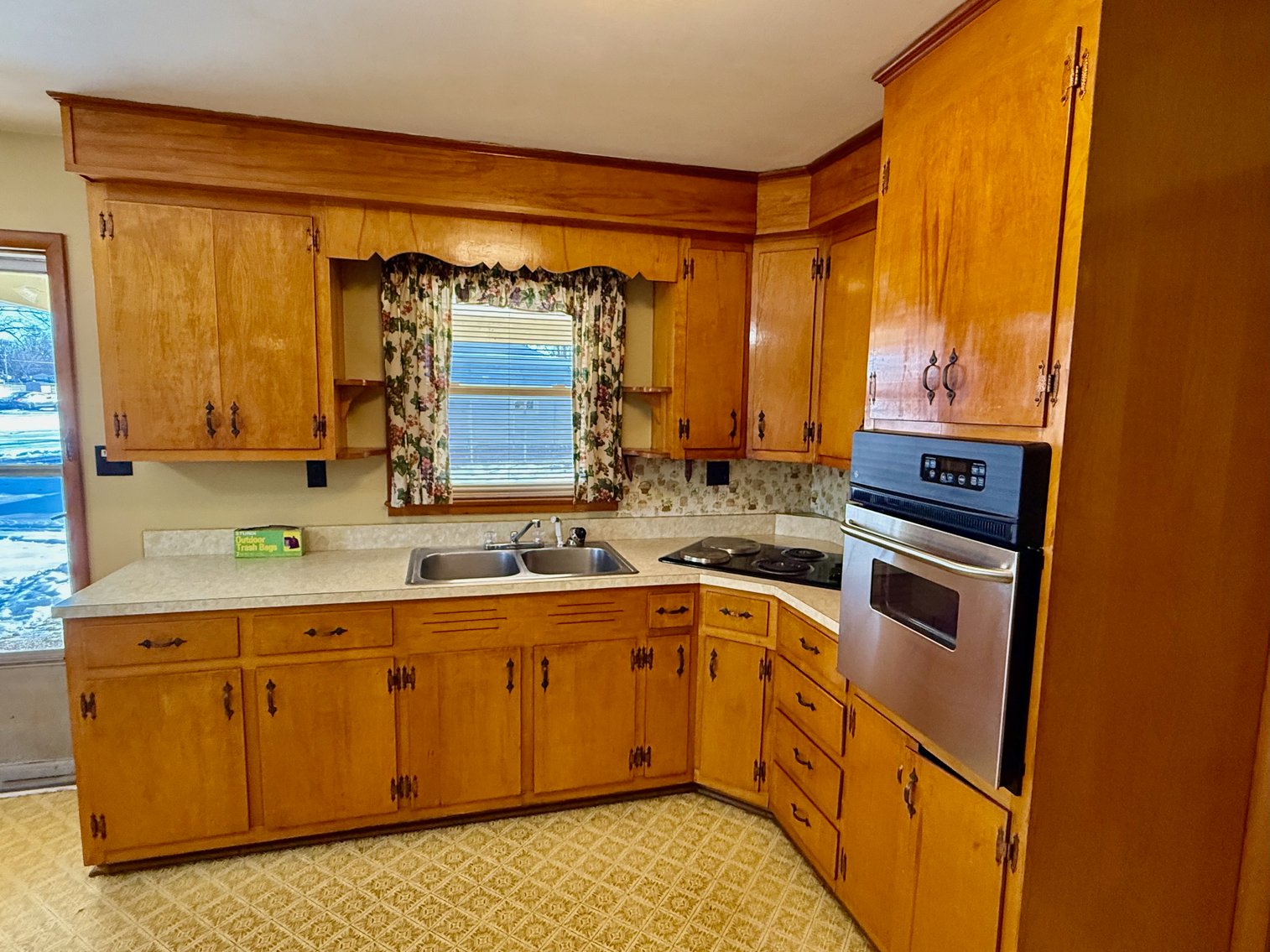 Image for 3 BR/2 BA Single Level Home on 1 +/- Acre Lot Near Rts. 15, 28 & 17 in Fauquier County, VA--SELLING to the HIGHEST BIDDER!!