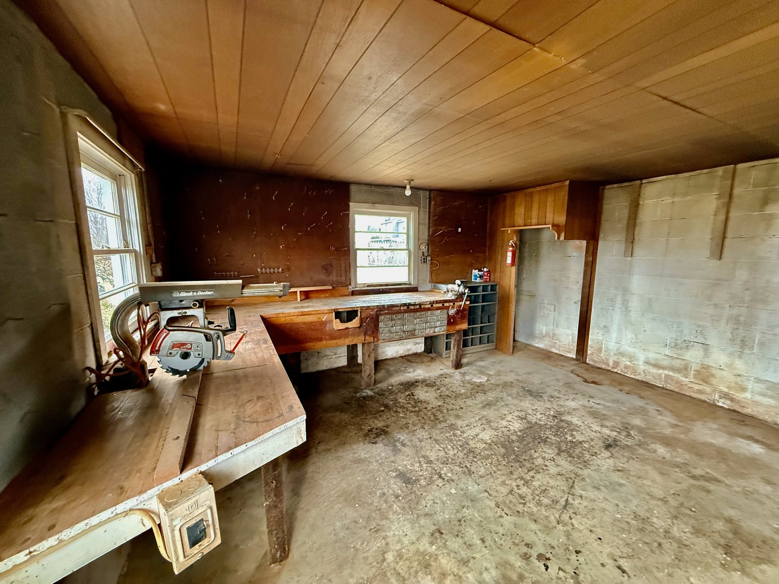 Image for 4 BR/2 BA Brick Home on 1.2 +/- Acres w/Full Walk-Out Basement & 2 Detached Shops/Buildings--SELLING to the HIGHEST BIDDER!!