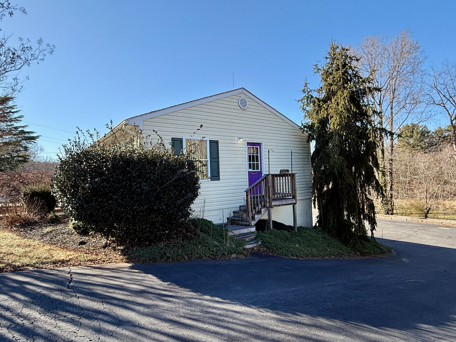 Image for 2,150 +/- sf. Two Story Multi-Purpose Building Only 1.5 Blocks From Downtown Orange, VA--ONLINE ONLY BIDDING!!!