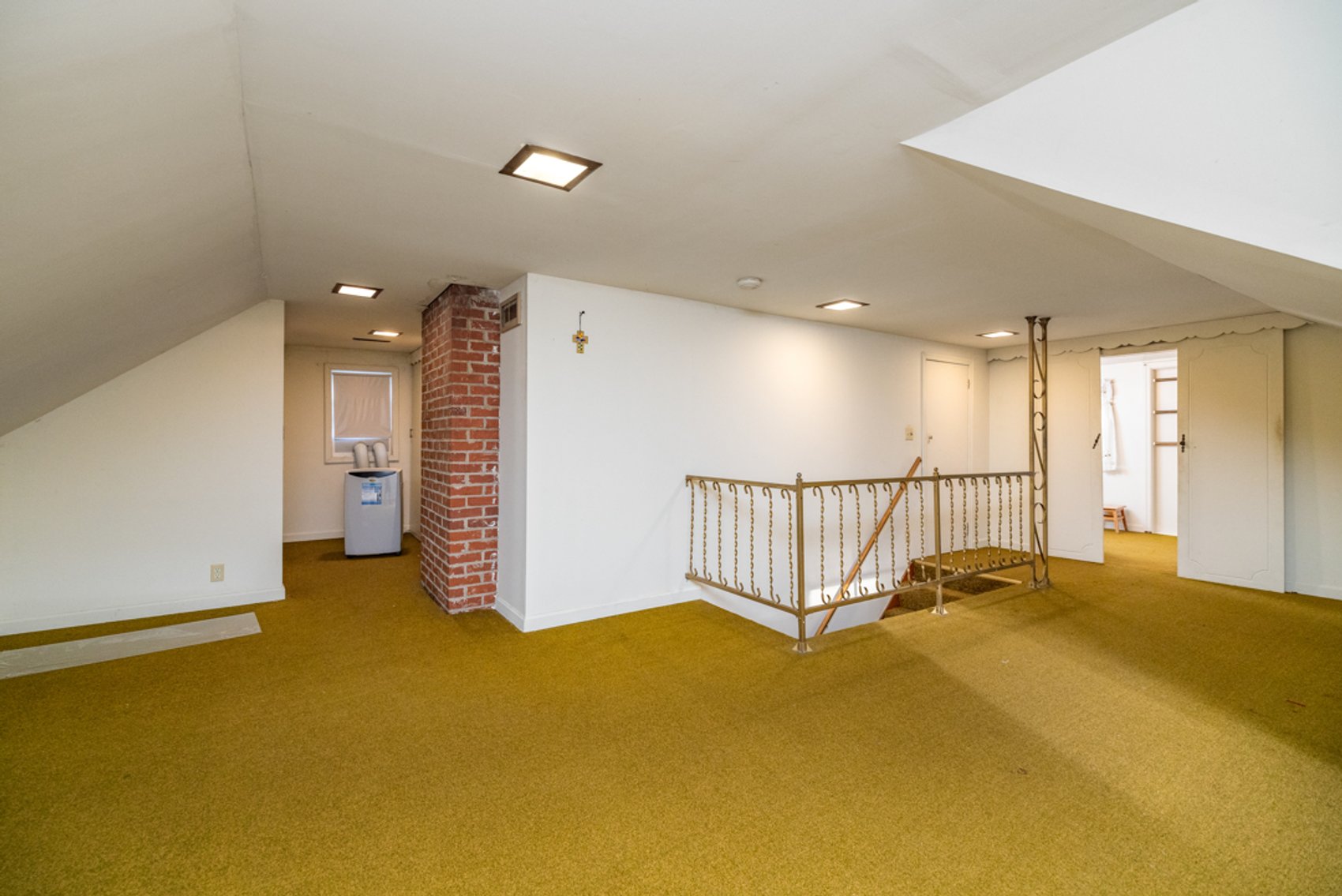 Image for 4 BR/2.5 BA Brick Home w/Basement on Large Corner Lot in the Town of Victoria, VA--ONLINE ONLY BIDDING!!