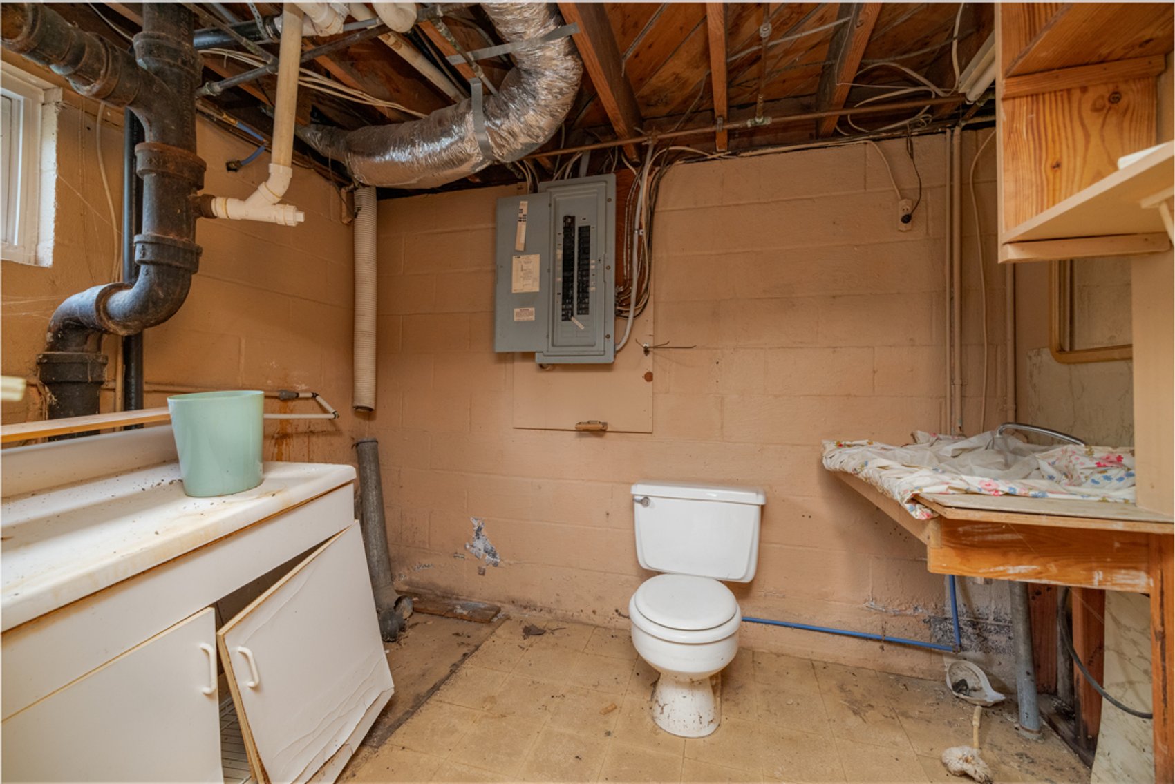 Image for 4 BR/2.5 BA Brick Home w/Basement on Large Corner Lot in the Town of Victoria, VA--ONLINE ONLY BIDDING!!