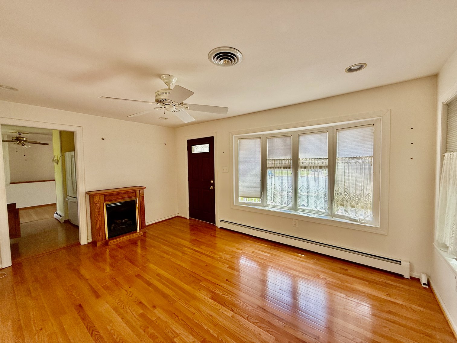 Image for 3 BR/1.5 BA Home w/Basement on Cul-de-Sac Lot Minutes From Rt.1 & I-95 in Prince William County, VA--ONLINE ONLY BIDDING!!