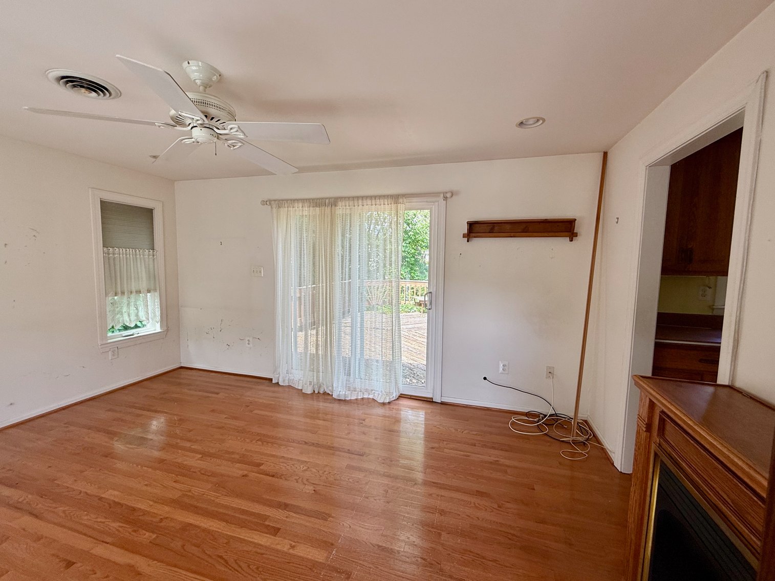 Image for 3 BR/1.5 BA Home w/Basement on Cul-de-Sac Lot Minutes From Rt.1 & I-95 in Prince William County, VA--ONLINE ONLY BIDDING!!