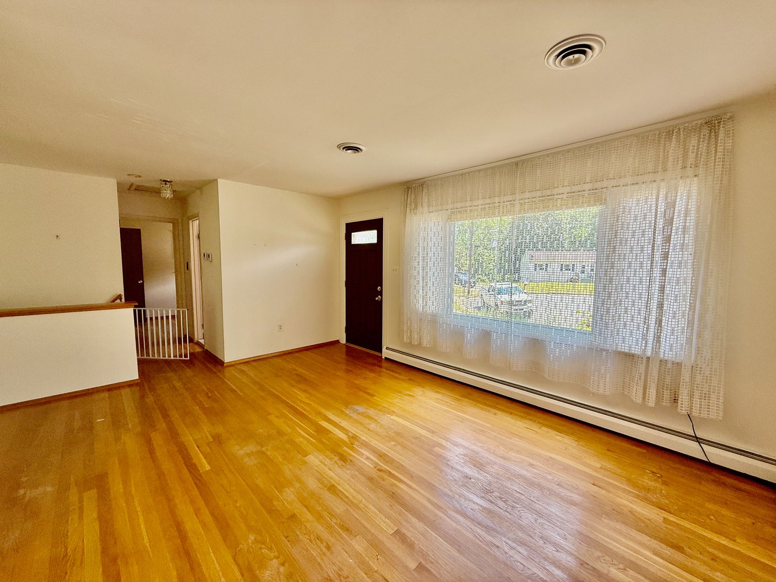 Image for 3 BR/1.5 BA Home w/Basement on Cul-de-Sac Lot Minutes From Rt.1 & I-95 in Prince William County, VA--ONLINE ONLY BIDDING!!