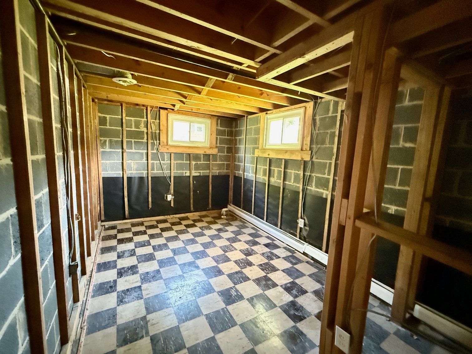 Image for 3 BR/1.5 BA Home w/Basement on Cul-de-Sac Lot Minutes From Rt.1 & I-95 in Prince William County, VA--ONLINE ONLY BIDDING!!