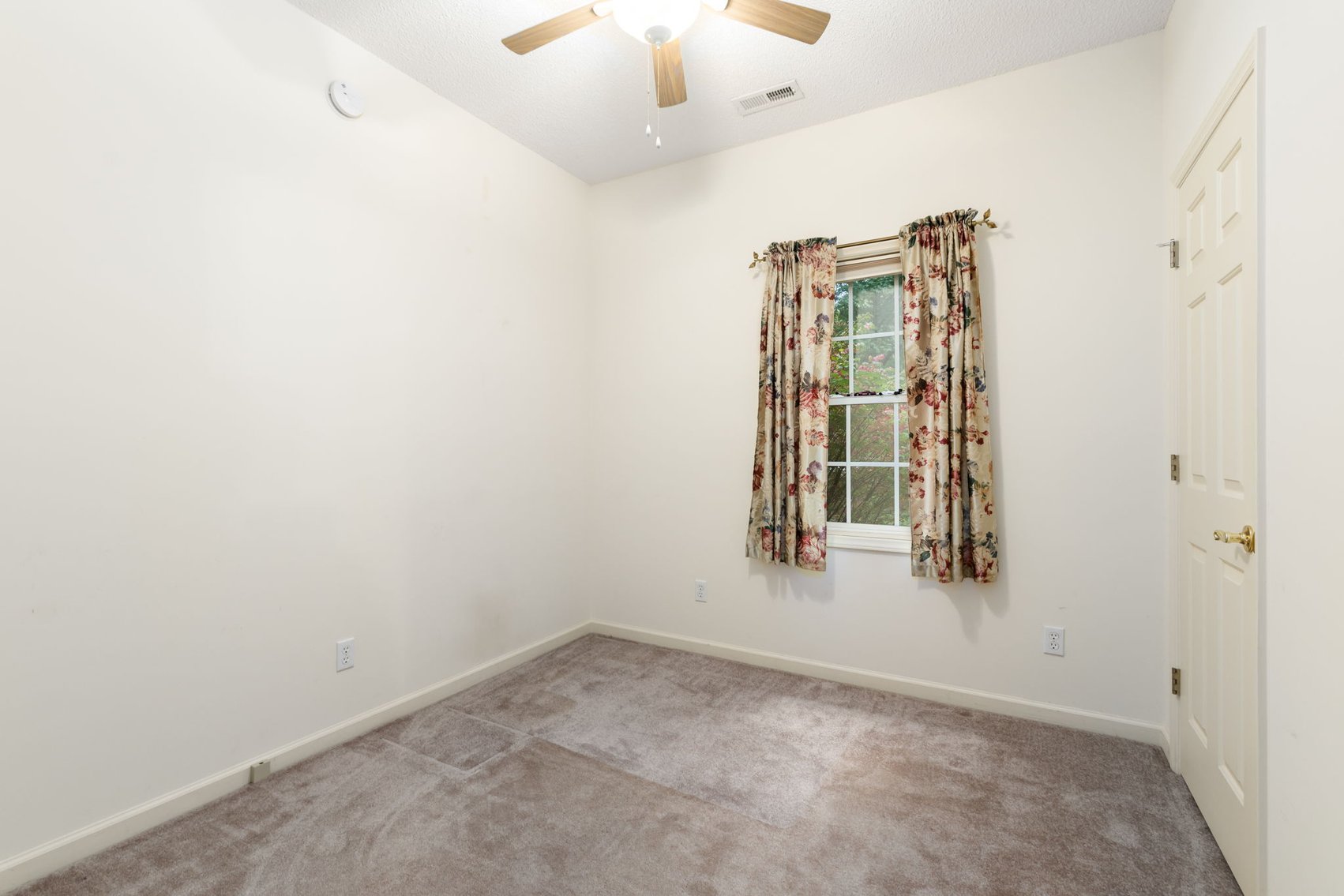 Image for 3 BR/2.5 BA Brick Home on Lake Gaston w/Dock--ONLINE ONLY BIDDING!!