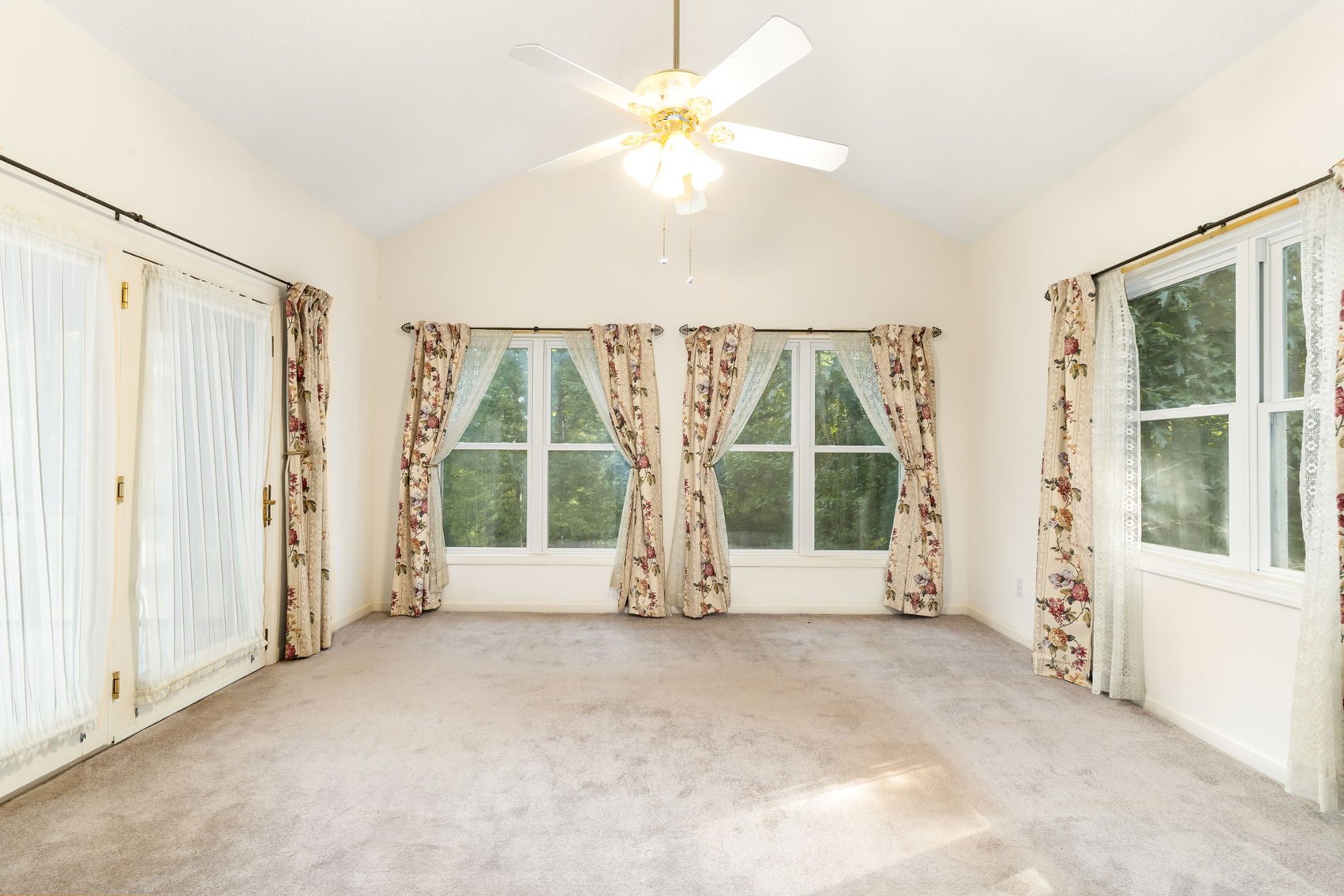 Image for 3 BR/2.5 BA Brick Home on Lake Gaston w/Dock--ONLINE ONLY BIDDING!!