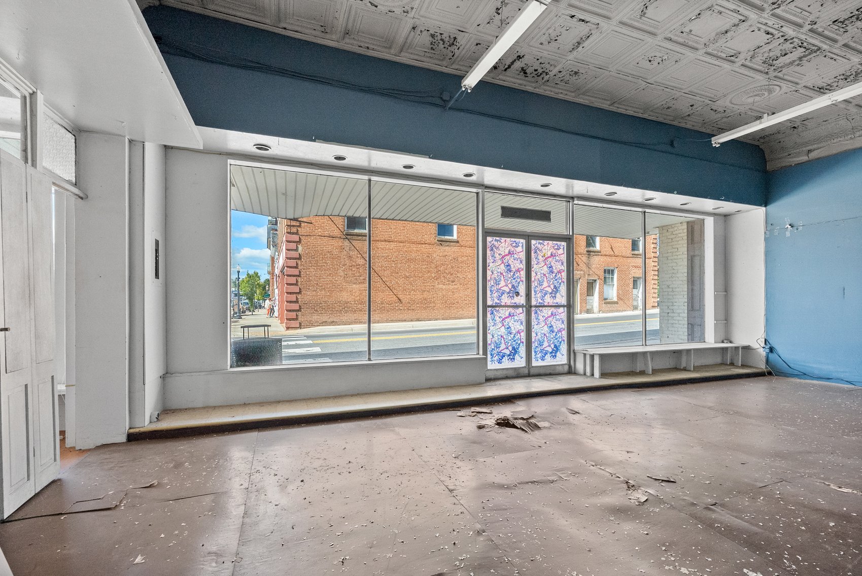 Image for HIGH BID HAS BEEN SUBMITTED FOR BANK APPROVAL: Large Commercial 2 Story Building in Downtown Historic Appomattox, VA--ONLINE ONLY BIDDING