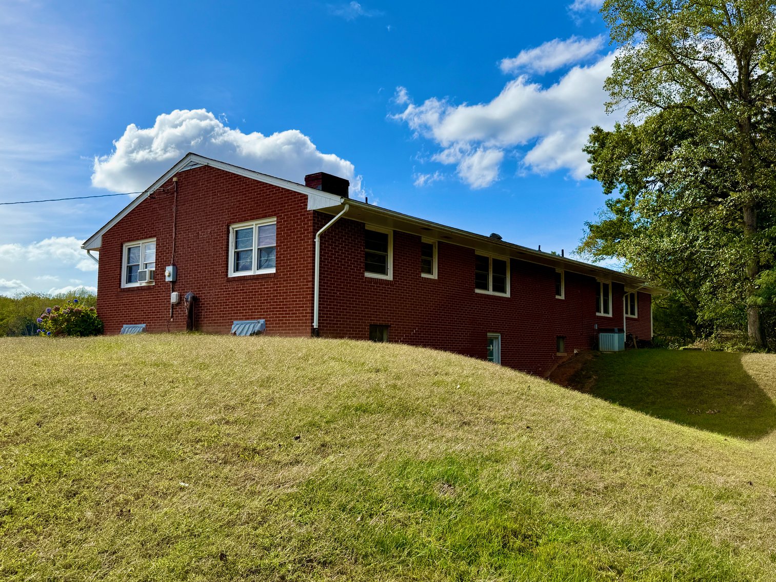 Image for 4 BR/2 BA Brick Ranch/Rambler Style Home w/Basement on 1.49 +/- Acres--Madison County, VA