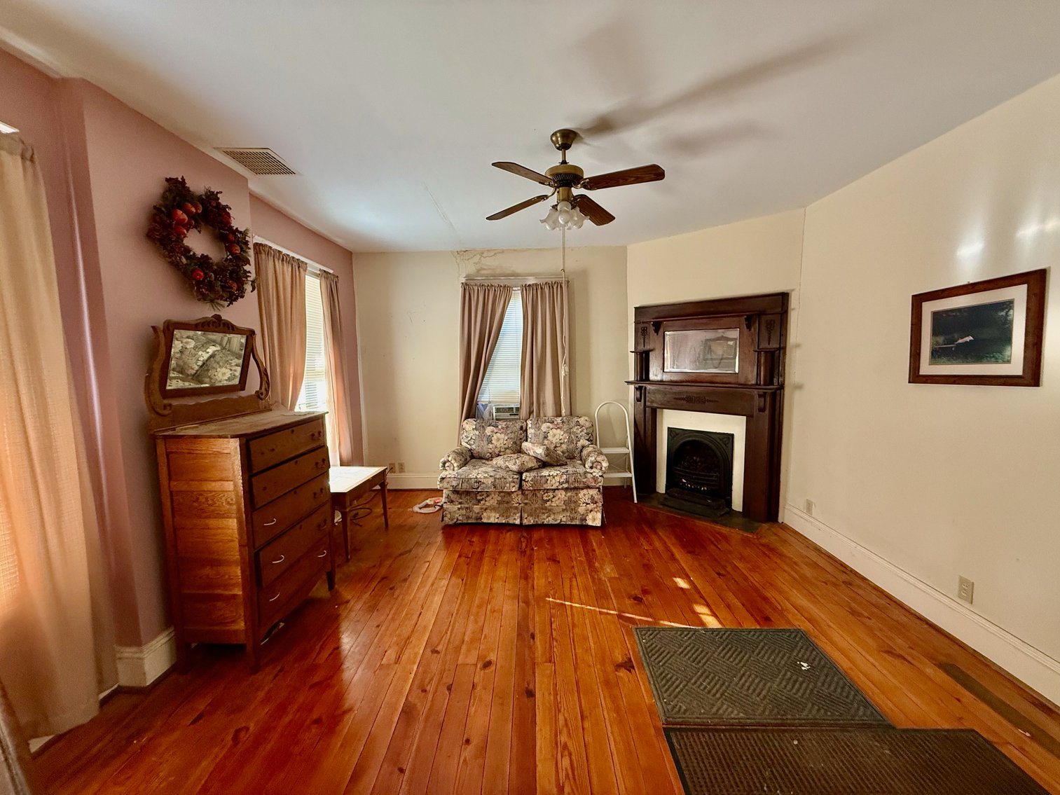 Image for 5 BR/2 BA Home on 1 +/- Acre Lot in The Town of Gordonsville, VA--ONLINE ONLY BIDDING!!