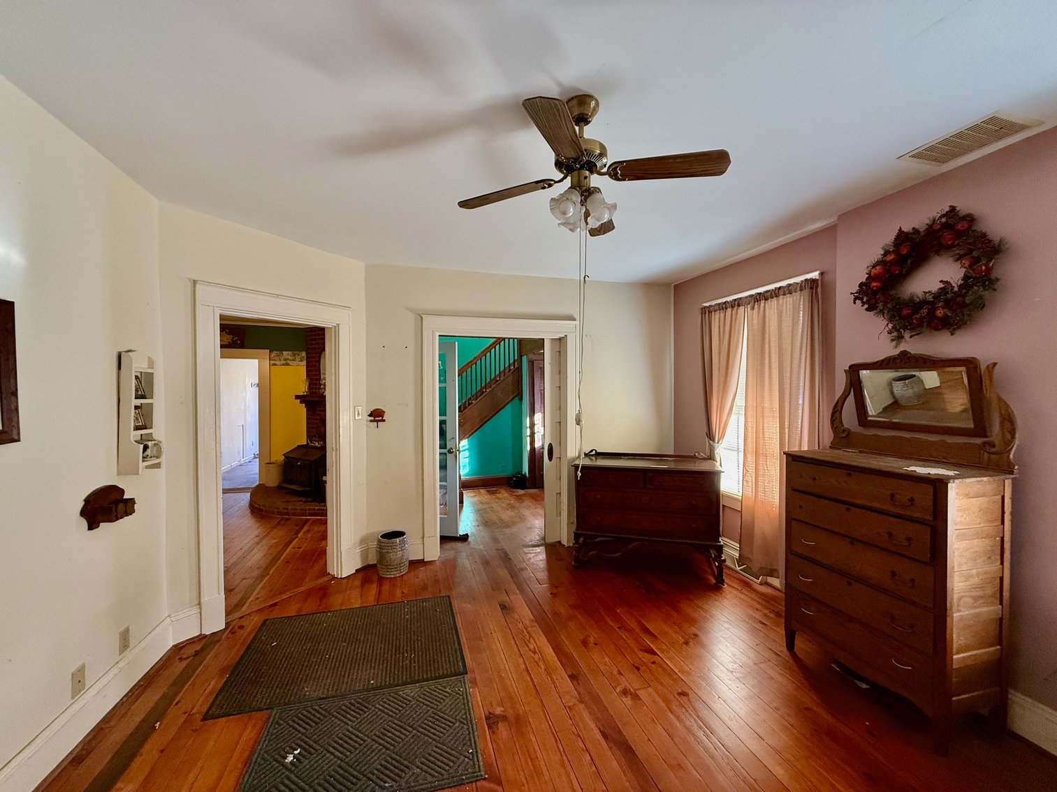 Image for 5 BR/2 BA Home on 1 +/- Acre Lot in The Town of Gordonsville, VA--ONLINE ONLY BIDDING!!