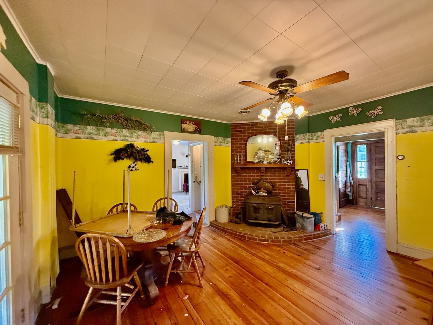 Image for 5 BR/2 BA Home on 1 +/- Acre Lot in The Town of Gordonsville, VA--ONLINE ONLY BIDDING!!