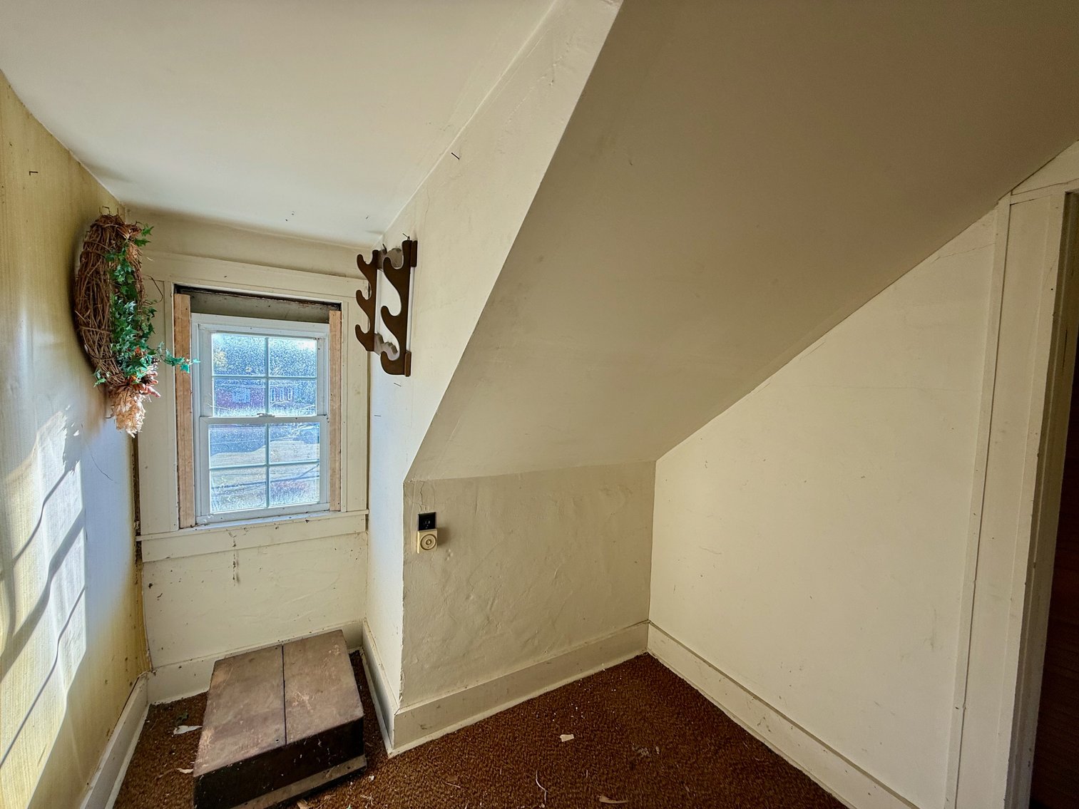 Image for 5 BR/2 BA Home on 1 +/- Acre Lot in The Town of Gordonsville, VA--ONLINE ONLY BIDDING!!