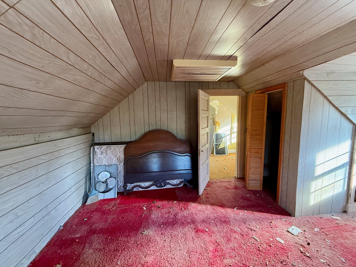 Image for 5 BR/2 BA Home on 1 +/- Acre Lot in The Town of Gordonsville, VA--ONLINE ONLY BIDDING!!