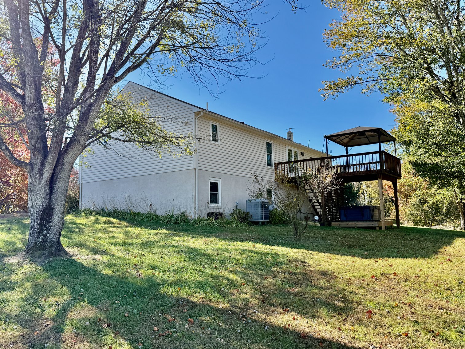 Image for 5 BR/3 BA Home w/Pool & Several Outbuildings on 1.9 +/- Acres in Culpeper. County, VA