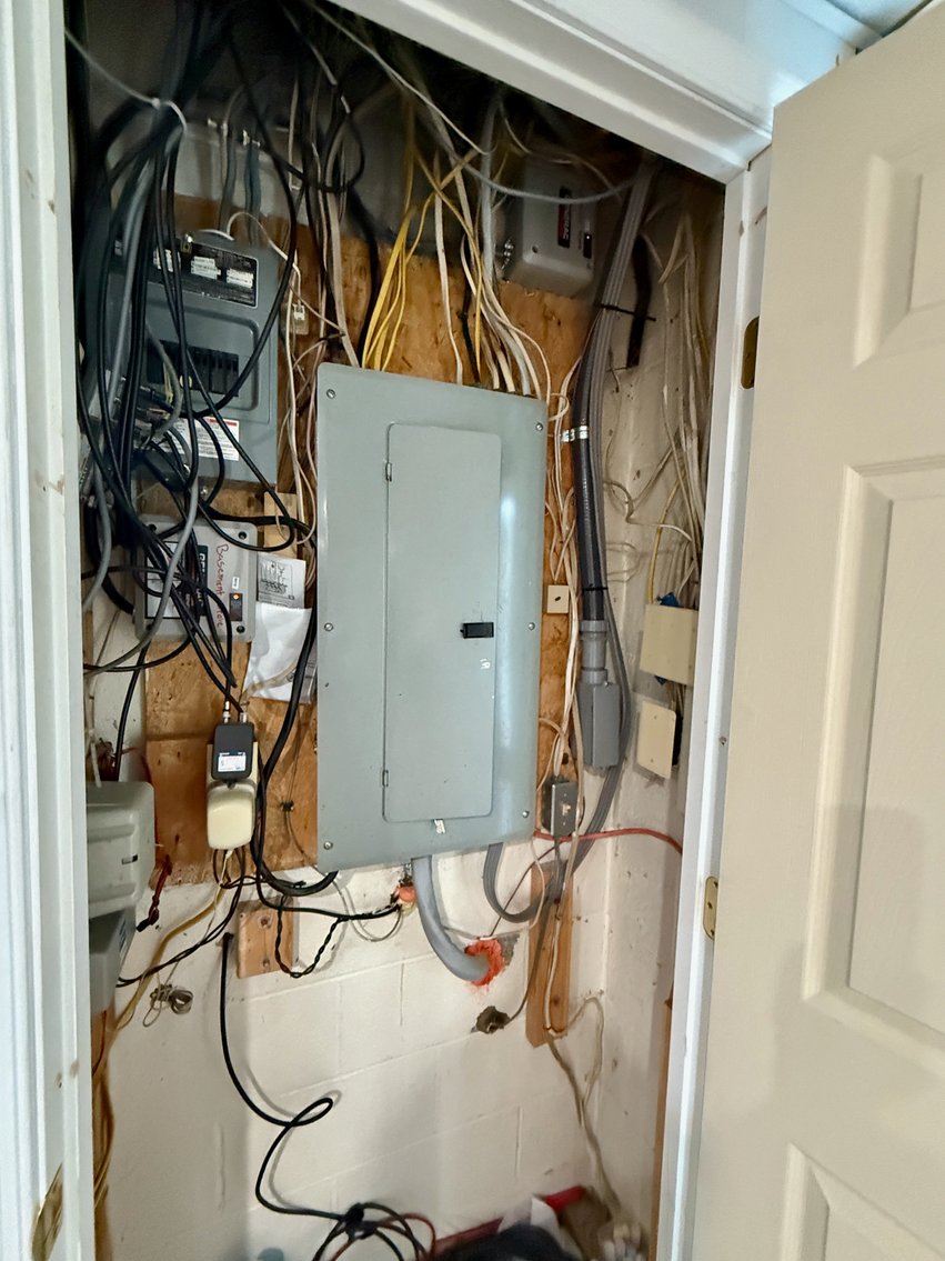 Image for 5 BR/3 BA Home w/Pool & Several Outbuildings on 1.9 +/- Acres in Culpeper. County, VA