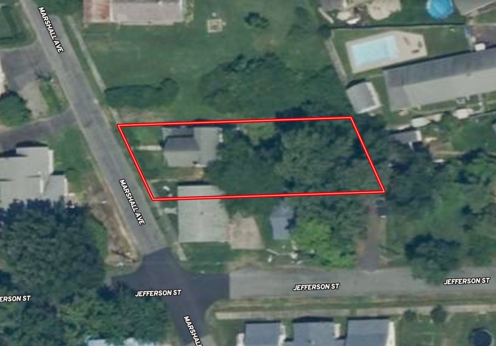 Image for 4 BR/2 BA Home Nestled Between Monroe Bay & The Potomac River in Downtown Colonial Beach, VA--SELLING to the HIGHEST BIDDER via ONLINE ONLY BIDDING!!