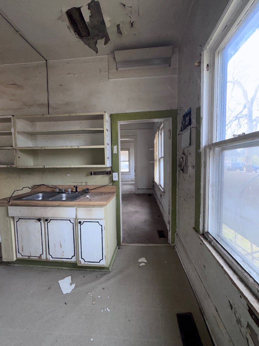 Image for 3 BR/1 BA Home on 1+ Acres in Downtown Victoria, VA--SELLING to the HIGHEST BIDDER via ONLINE ONLY BIDDING!!