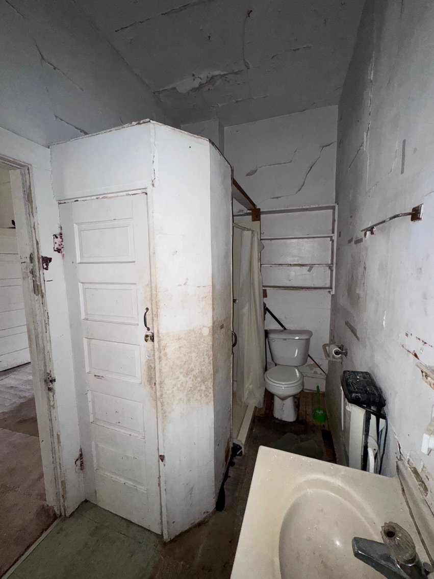 Image for 3 BR/1 BA Home on 1+ Acres in Downtown Victoria, VA--SELLING to the HIGHEST BIDDER via ONLINE ONLY BIDDING!!