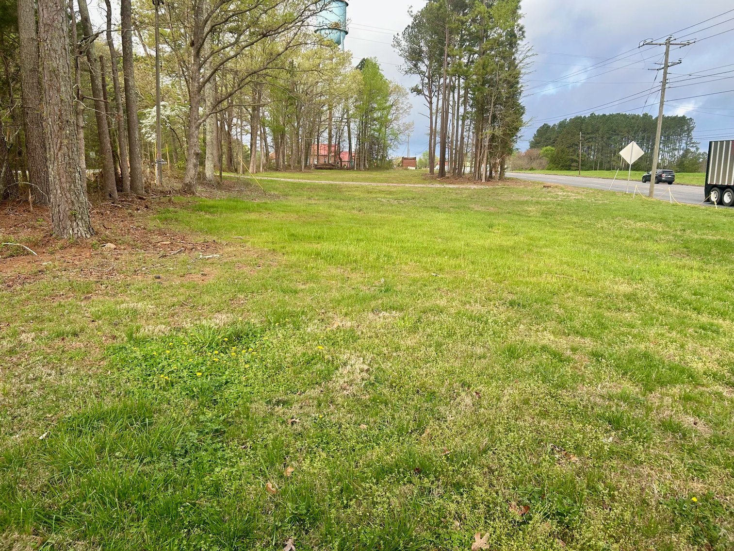 Image for 1.2 +/- Acres Zoned Commercial/Industrial w/Dual Road Frontage in Mecklenburg County, VA--SELLING to the HIGHEST BIDDER via ONLINE ONLY BIDDING!!