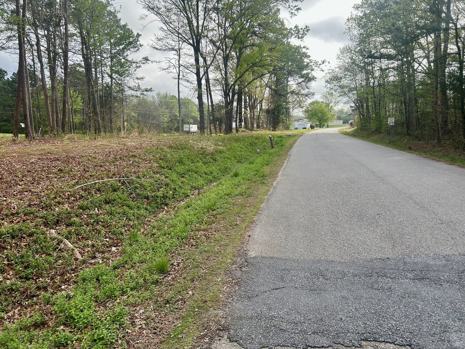 Image for 1.2 +/- Acres Zoned Commercial/Industrial w/Dual Road Frontage in Mecklenburg County, VA--SELLING to the HIGHEST BIDDER via ONLINE ONLY BIDDING!!