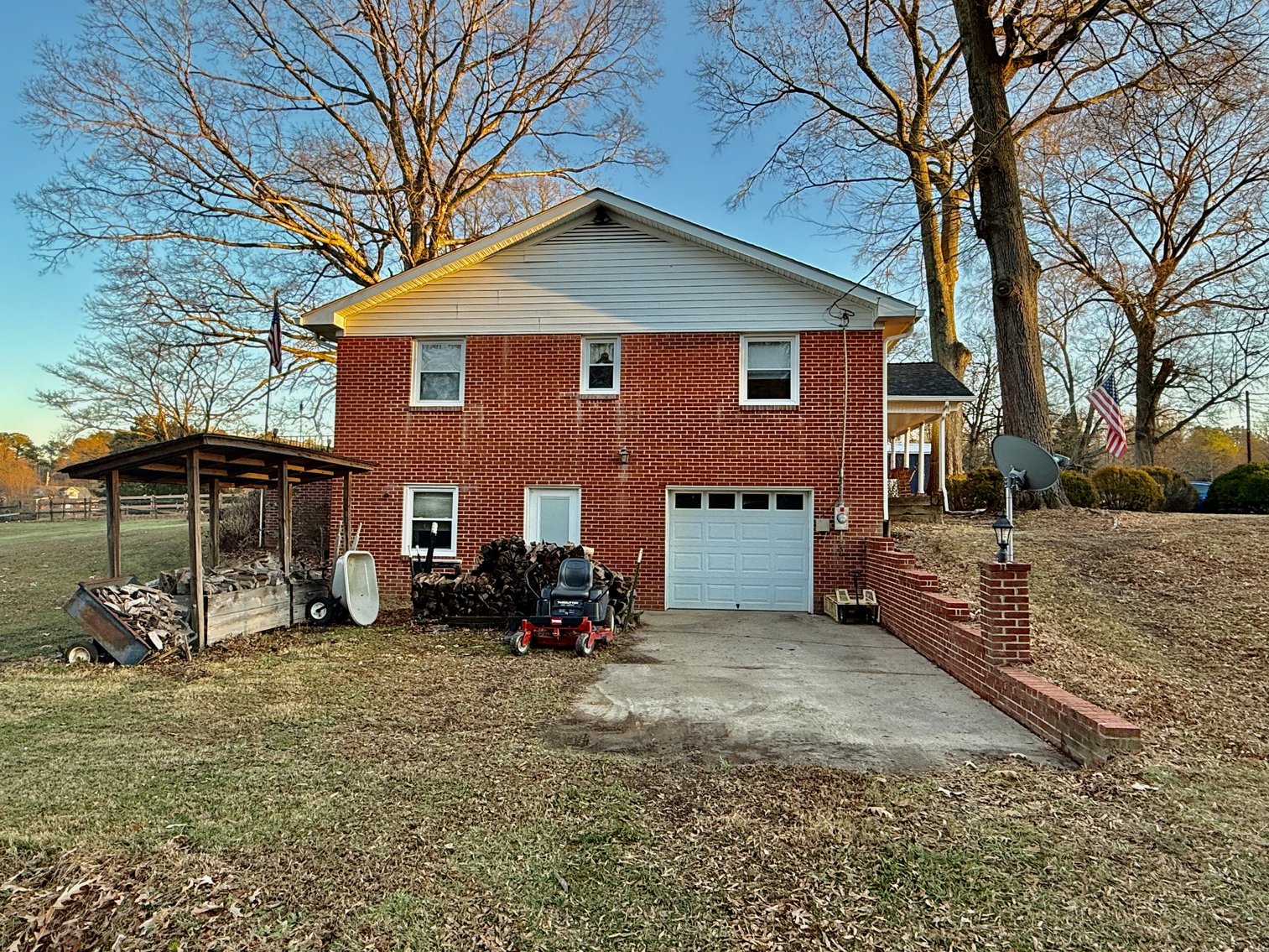 Image for 3 BR/2 BA Brick Home w/Basement Fronting Pond & Views of Mattox Creek in Colonial Beach, VA--SELLING to the HIGHEST BIDDER!!