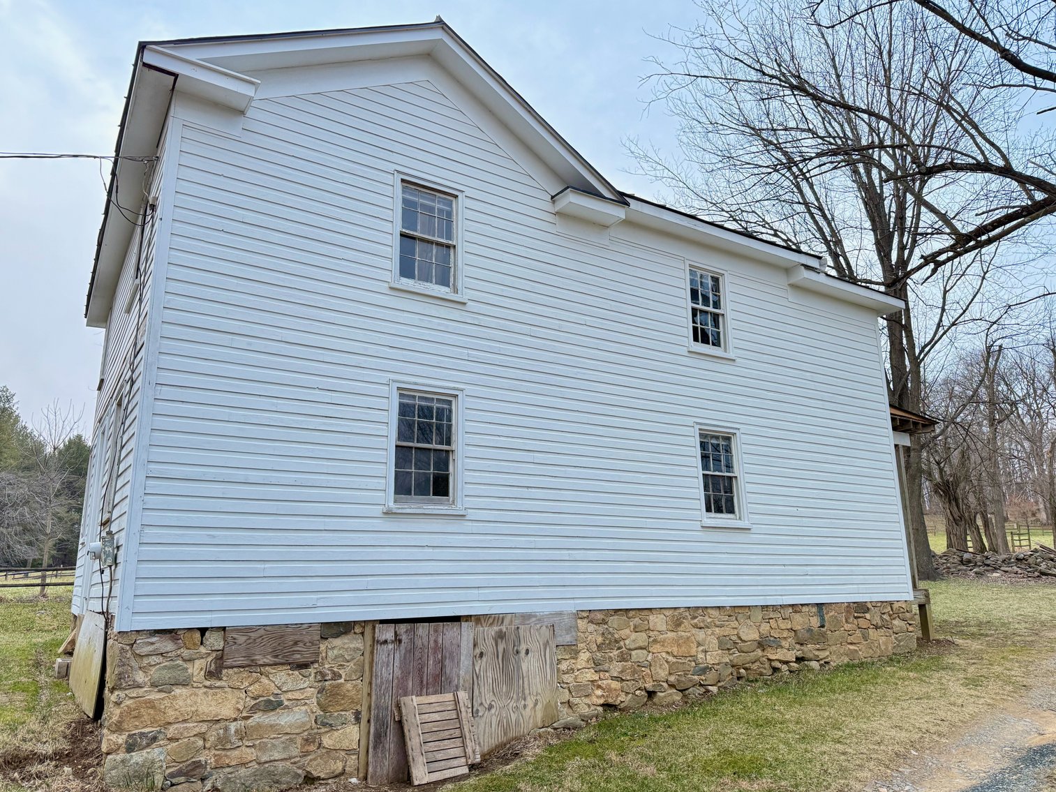 Image for 3 BR Partially Renovated Home on 1.47 +/- Acres in Loudoun County, VA