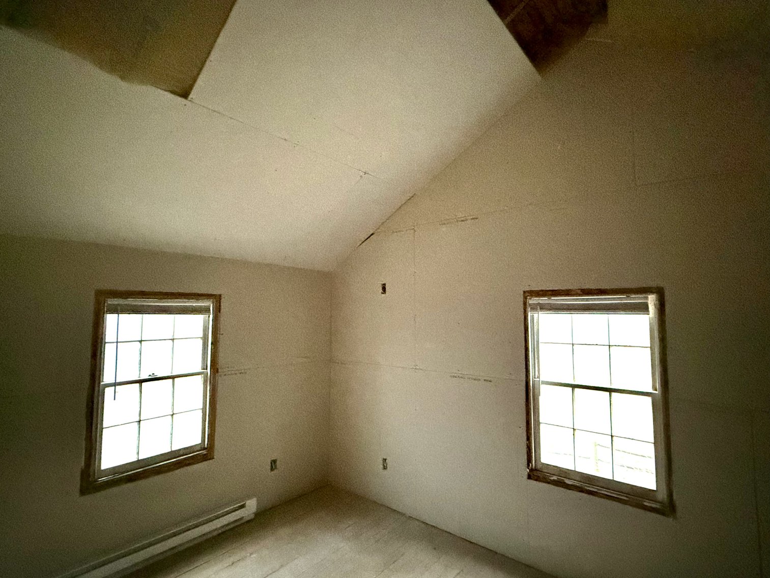 Image for 3 BR Partially Renovated Home on 1.47 +/- Acres in Loudoun County, VA