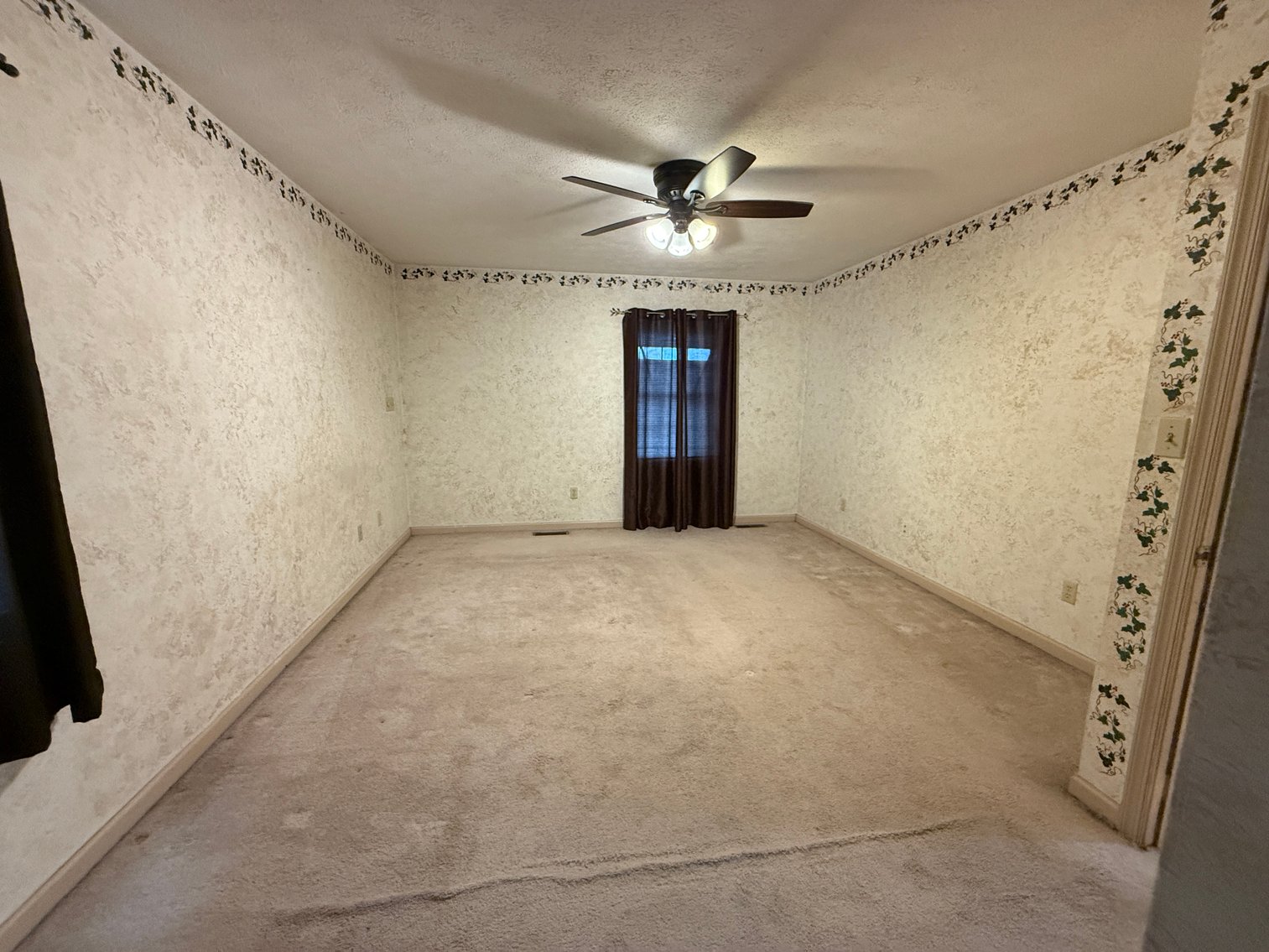 Image for 3 BR/2.5 BA Home on Large Cul-de-Sac Lot in Waynesboro, VA--ONLINE ONLY BIDDING!!