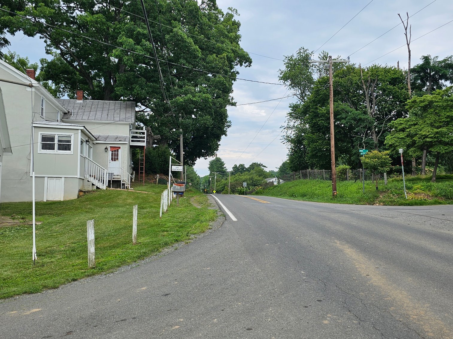 Image for SOLD! Public Trustee Sale | Triplex with 1BR/1BA Each | Additional 1BR/1BA Dwelling | 10026-28 Crest Hill Road | Marshall, VA