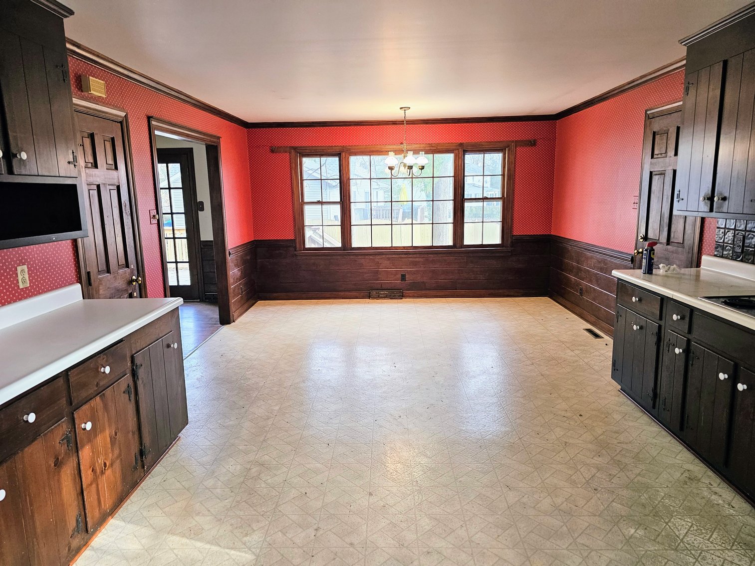 Image for SOLD! Estate Settlement - HomeSale.Plus | 3 BR/2BA Rancher | 1,716 ± SF | 324± SF Rear Deck | 300 +/- sf Utility Room | Loch Braemar Subdivision | 2349 Stuts Lane | North Chesterfield, VA