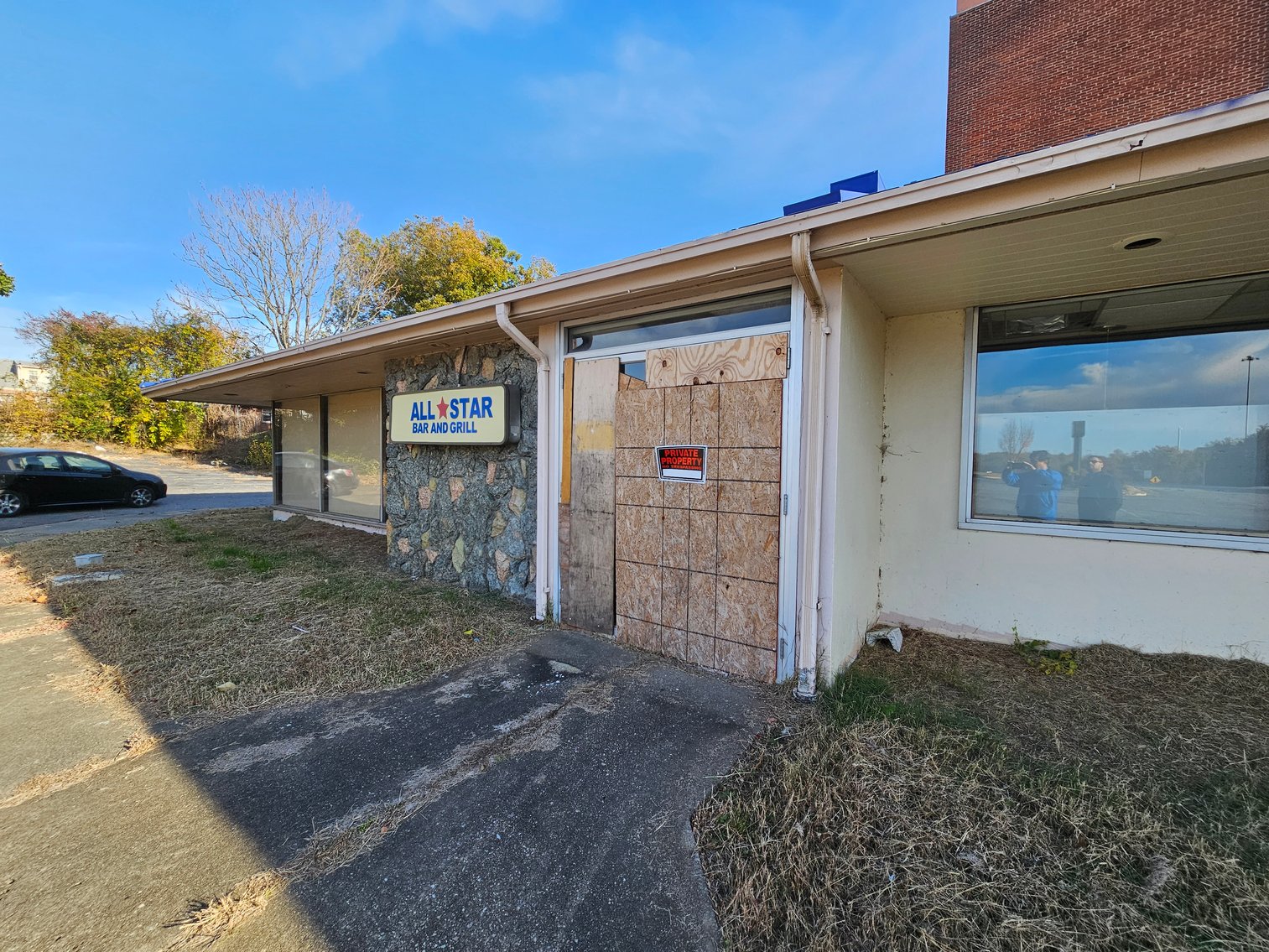 Image for UNDER CONTRACT! | Public Online & Onsite Auction | Unoccupied 6-Story Hotel & Attached Restaurant | 61,730± SF | Zoned B-2 | Opportunity & Enterprise Zone | 530 E. Washington Street | Petersburg, VA