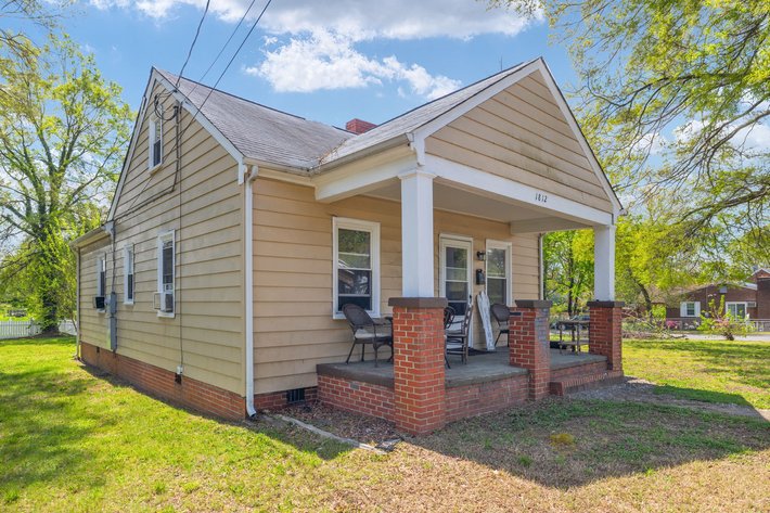 Image for SOLD! Public Auction | Online & Onsite | 2 BR/1 BA Rancher w/ Front Porch | 912± SF | Revenue Generating | Bellemeade Neighborhood | 1812 Harwood Street | Richmond, VA