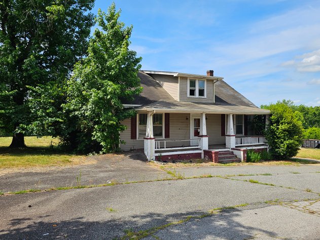 Image for SOLD! | Public Auction | Estate Settlement | Day 1 – Live & Online | 4 BD/2.5 BA Single-Family Home | 1,960± SF | Zoned HRC | 1778 South Boston Road | City of Danville, VA